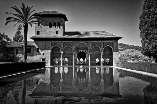 Alhambra, Pastatas, Arkos, Vanduo, Atspindys, Maurų, Apdaila, Tinkavimo Darbai, Ispanų, Architektūra, Arabiškas