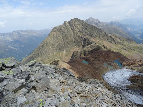 Alpių, Stubai, Kalnai, Kraštovaizdis