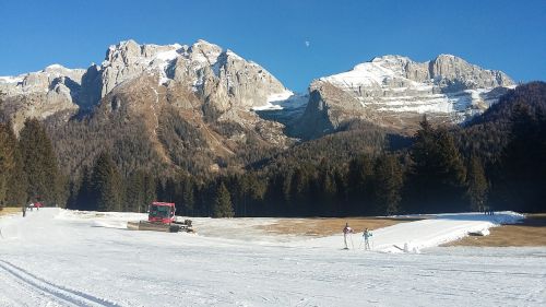 Alpės, Dolomitai, Madonna-Di-Campiglio, Mažas Sniegas