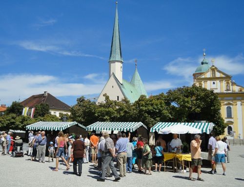 Altötting, Kapellplatz, Vienuolyno Rinka, Piligrimystės Vieta, Bažnyčia, Pardavimo Kabinų, Bavarija, Viršutinė Bavarija