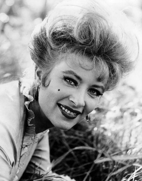 Amanda Blake, Aktorė, Klasikinis, Televizija, Serijos, Gunsmoke, Tv, Holivudas, Retro, Vintage, Pramogos, Filmas, Filmas, Kinas, Miss Kitty, Vakarų, Kaubojus