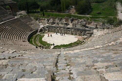 Amfiteatras, Turkija, Archeologija, Senovės