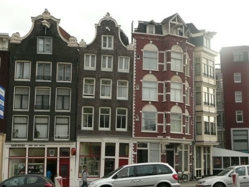 Amsterdamas, Eilių Namai, Kreivas Namas