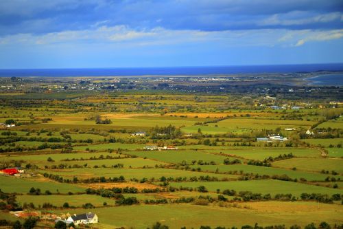 Anascaul, Apskrities Kerry, Sprawling Vista