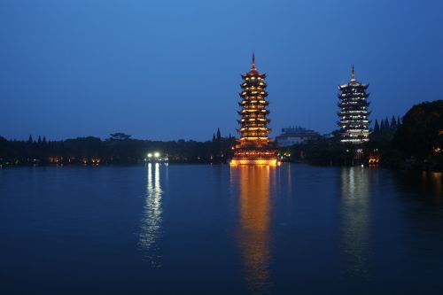Senovinis Bokštas, Stupa, Ežeras, Naktinis Vaizdas, Guilinas