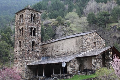 Andora,  Bažnyčia