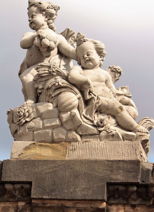 Statula, Ramstis, Angelas, Meno Kūriniai, Skulptūra