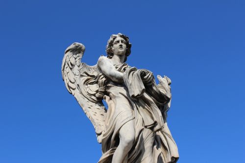 Angelas, Roma, Paminklas