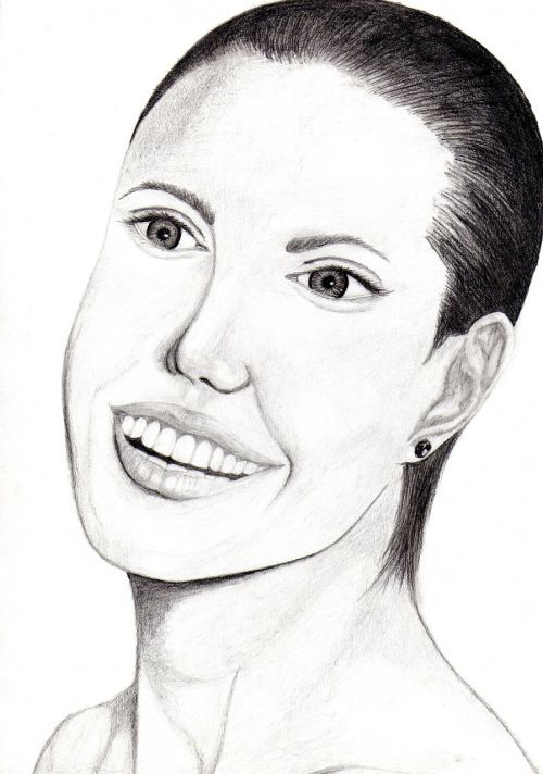 Angelina Jolie, Piešimas, Menas