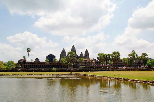 Angkor Wat, Siem Grižti, Kambodža, Asija, Angkor, Šventykla, Šventyklos Kompleksas, Istoriškai, Unesco, Pasaulinis Paveldas, Unesco Pasaulio Paveldas, Architektūra, Sugadinti, Turizmas, Džiunglės, Lankytinos Vietos, Nuotaika, Budizmas, Khmer, Kelionė, Vanduo