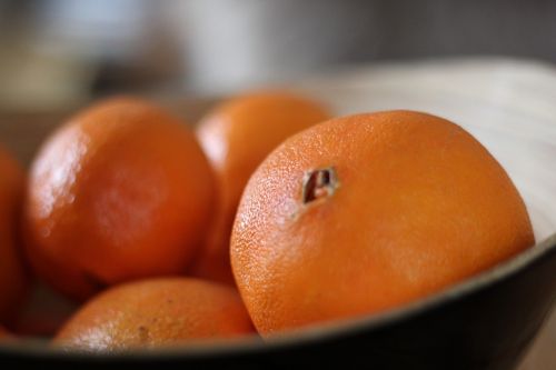 Apelsinas, Vaisiai, Oranžinė