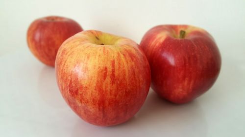 Obuoliai, Vaisiai, Raudonas Obuolys