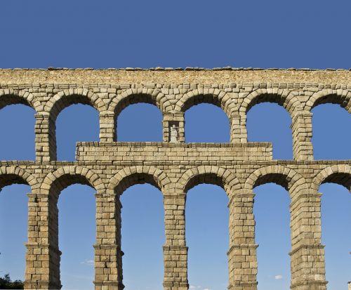 Akvedukas, Segovia, Romėnų, Ispanija, Architektūra, Arka, Akmuo, Paveldas, Senovės, Tiltas, Unesco, Istorinis, Paminklas