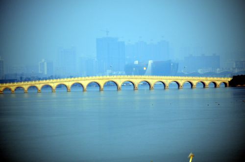 Tiltas,  Išlenktas,  Arka,  Kreivė,  Išlenktas,  Xuzhou,  Kinija,  Yulonghu,  Ežeras,  Arkos Tiltas