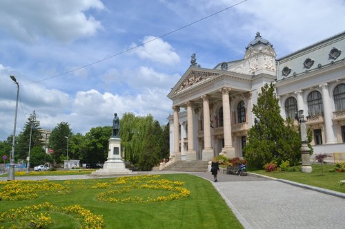 Architektūra,  Statyba,  Vejos,  Dangus,  Teatras,  Pavasaris,  Rumunija