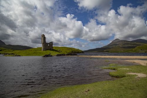 Senovės,  Ardvreck,  Assynt,  Pritraukimas,  Gražus,  Grožis,  Britanija,  Britanija,  Pilis,  Kelionės Tikslas,  Europa,  Europietis,  Istorinis,  Istorija,  Ežeras,  Kraštovaizdis,  Loch,  Senas,  Sugadinti,  Peizažas,  Vaizdingas,  Škotija,  Škotų,  Krantas,  Kranto Linija,  Ekskursijos,  Žvilgsnis,  Turizmas,  Ardvrecko Pilis,  Škotija