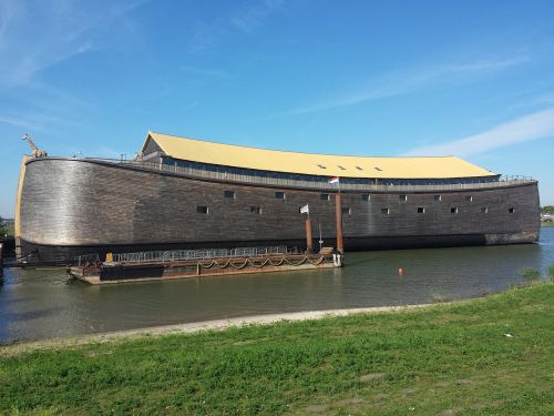 Ark Of Nor, Pabėgimas, Vanduo, Valtis