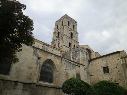 Arles, Vienuolynas, Šventasis Trofelis, Xii-Xiv A. 