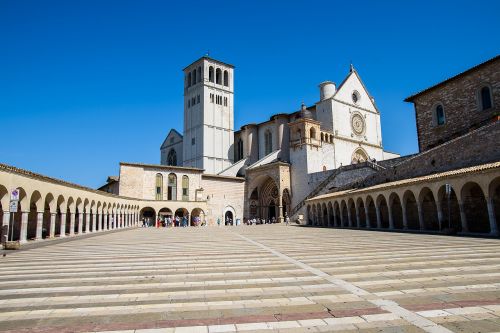Assisi, Asiz, Kvadratas, Vienuolynas