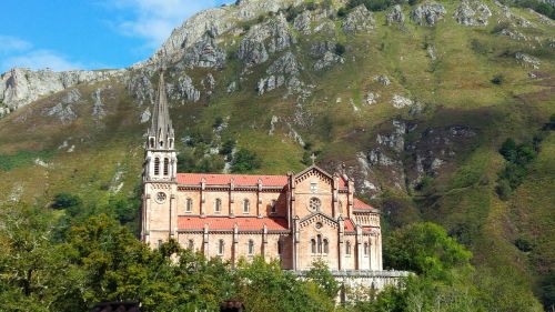 Asturias, Covadonga, Bažnyčia, Picos De Europa, Kalnai, Žalias