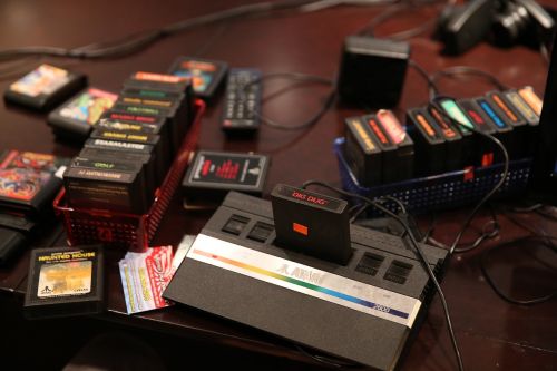 Atari 2600, Derliaus Žaidimai, Kasti Kasti, 8 Bitai, Kasetės, Kompiuteriniai Žaidimai