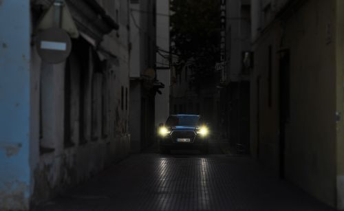 Audi Automobilis, Automobilis, Akys, Monochrominė Fotografija, Siaura, Naktis, Atspindys, Gatvė