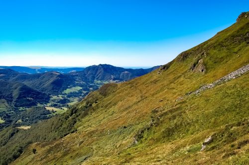 Auvergne, Kantalinis, Kalnas, Kraštovaizdis, Uolos