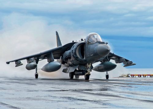 Av-8B Harrier, Reaktyvinis, Orlaivis, Kovotojas, Lėktuvas, Nusileidimas, Lėktuvnešis, Laivas, Jungtinės Valstijos, Karinis Jūrų Laivynas, Kariuomenė, Kelionė, Gabenimas, Jūra, Vandenynas, Hdr