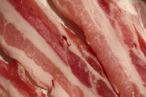 Bacon, Griežinėliais