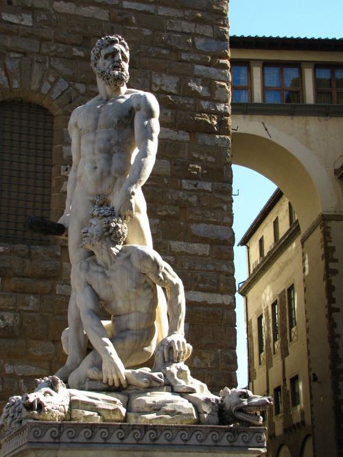 Bandinelli, Herkulų Ir Kakų Statula, Statula