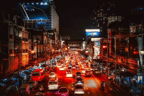 Bangkokas, Tailandas, Miestas, Miesto, Naktis, Vakaras, Automobiliai, Transporto Priemonės, Eismas, Pastatai, Miesto Panorama, Ženklai, Žibintai, Švytėjimas