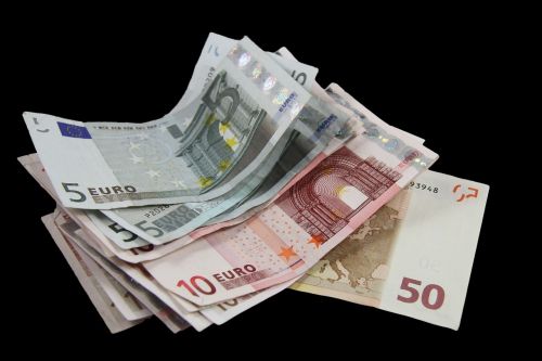 Banknotai, Euras, Sąskaitos, Pinigai, Pinigai Ir Pinigų Ekvivalentai, Valiuta