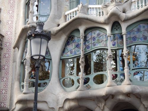 Batllo Namas, Vitražas, Barcelona, Antoni Gaudi, Architektūra, Gražus Pastatas, Kelionė, Katalonija, Ispanija, Kaulo Namas, Fasadas