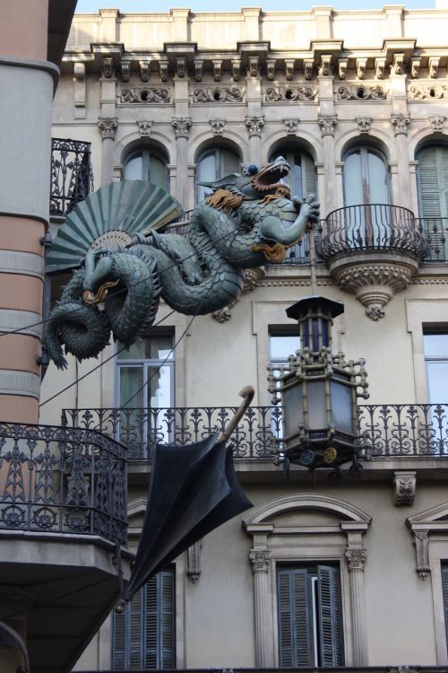 Drakonas, Fasadas, Barcelona, Ispanija, Architektūra, Casa Bruno Cuadros