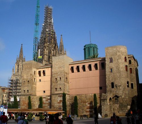 Barcelona, Ispanija, Dangus, Debesys, Pastatai, Bažnyčia, Architektūra, Lauke, Miestas, Žmonės, Miesto, Statyba