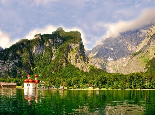 Bartholomä St, Königssee, Alpių, Vanduo, Gamta, Ežeras, Bavarija, Kraštovaizdis, Berchtesgaden, Bergsee, Nacionalinis Parkas, Vasara, Idiliškas, Nuotaika, Panorama, Dangus, Kalnas, Šventė, Kalnai, Vaizdas, Vokietija, Vandenys, Miškas, Atostogos, Watzmann, Turizmas, Laisvalaikis, Gamtos Parkas, Kelionės Tikslas, Pietų Vokietijos, Ežero Vaizdas, Rokas, Berchtesgaden Alps, Berchtesgadeno Nacionalinis Parkas, Aukščiausiojo Lygio Susitikimas, Nuotykis, Alm, Viršutinė Bavarija, Žygiai, Poilsis