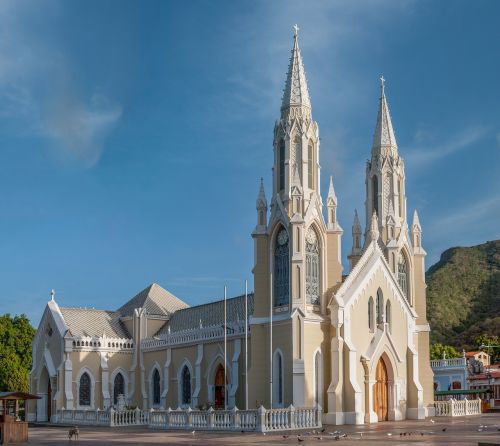 Bazilika, Mūsų Slėnio Motina, Venezuela, Bažnyčia, Religinis, Pastatas, Bokštai, Architektūra