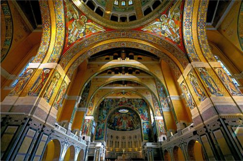Bazilika Lisieux, Nave, Perspektyva, Architektūra, Auksas, Religija