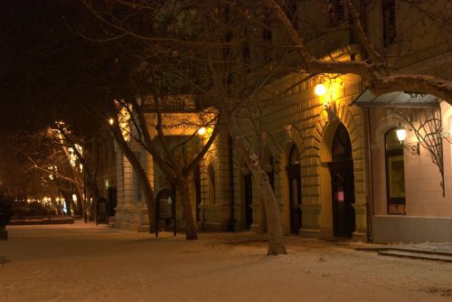 Békéscsaba, Teatras, Sniegas, Žiema, Vakare, Gatvė