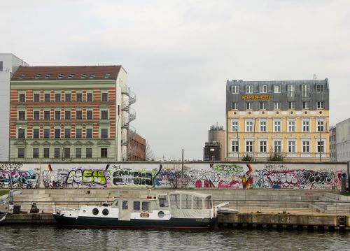 Berlynas, Rytinė Pusė, Vokietija, Struktūros, Grafiti