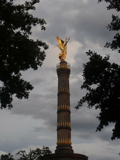 Berlynas, Paminklas, Orientyras, Statula, Miestas