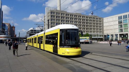 Berlynas, Alexanderplatz, Tramvajus