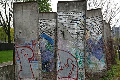 Berlin Siena, Siena, Berlynas, Vokietija, Paminklas, Istorija, Fragmentas, Paminėti, Bernauer Straße, Pasukti, Grafiti