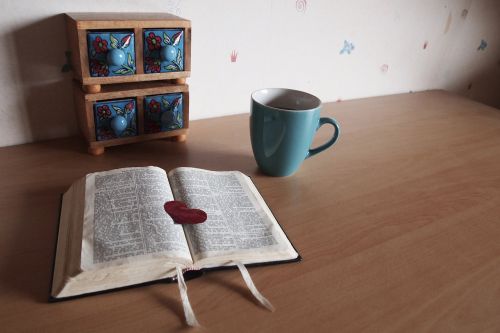 Biblija, Skaityti, Kava, Taurė, Žyma, Širdis, Tikėjimas, Stalas