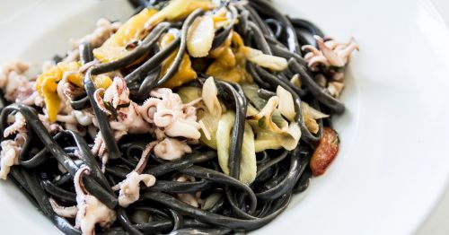 Juoda Linguine, Jūros Gėrybės, Makaronai, Lingvinas, Juoda, Ispanų, Maistas, Spagečiai, Patiekalas, Maistas, Plokštė, Virtuvė, Sveikas, Viduržemio Jūros, Skanus, Virimo, Makaronai, Restoranas