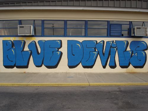 Mėlynas Velnias, Grafiti, Sienų Menas