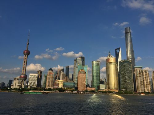 Mėlynas Dangus, Šanchajus Rytų Perlas, Lu Jia Zui, Šanchajaus Bokštas, Šanchajaus Pasaulio Finansų Centras