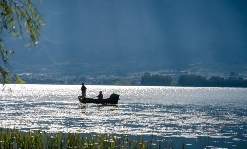 Valtis, Erhai Ežeras, Saulės Šviesa