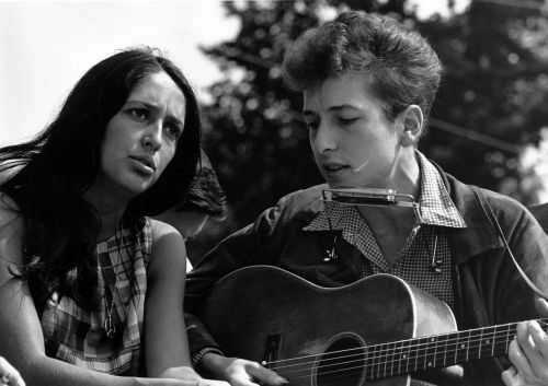 Bobas Dylanas, Muzikantas, Joan Baez, Dainininkė, 1960-Tieji Metai, Kompozitorius, 1963, Juoda Ir Balta
