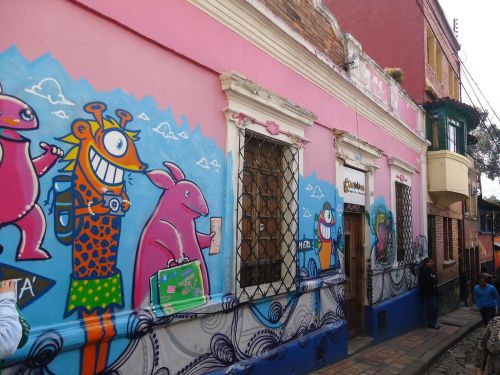 Bogota, Candelaria, Quevedo Jet, Grafiti, Siena